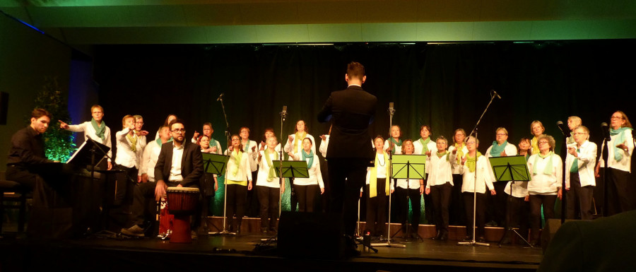 Mit "Heal the World" bewegt ein weiterhin aktueller Michael Jackson-Klassiker nicht nur das Publikum.