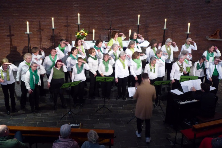 Der ABBA-Klassiker "Dancing Queen" bringt alle zum Tanzen.