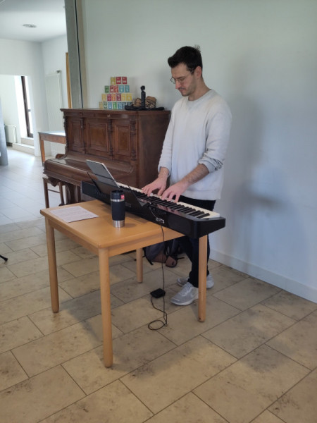 Chorleiter Simon Wiesrecker